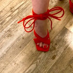 Cute orange high heels size 8 Suede feeling
